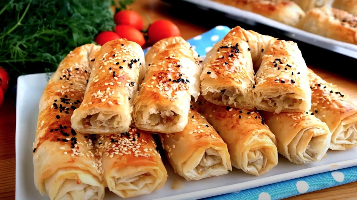 Çukurova Gölkenarı Börek